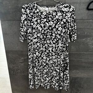 Old Navy Jersey Floral Dress Size M NWT